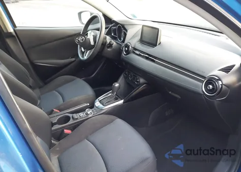 2017 Toyota Yaris Ia из США, поврежденный, VIN 3MYDLBYV6HY181760